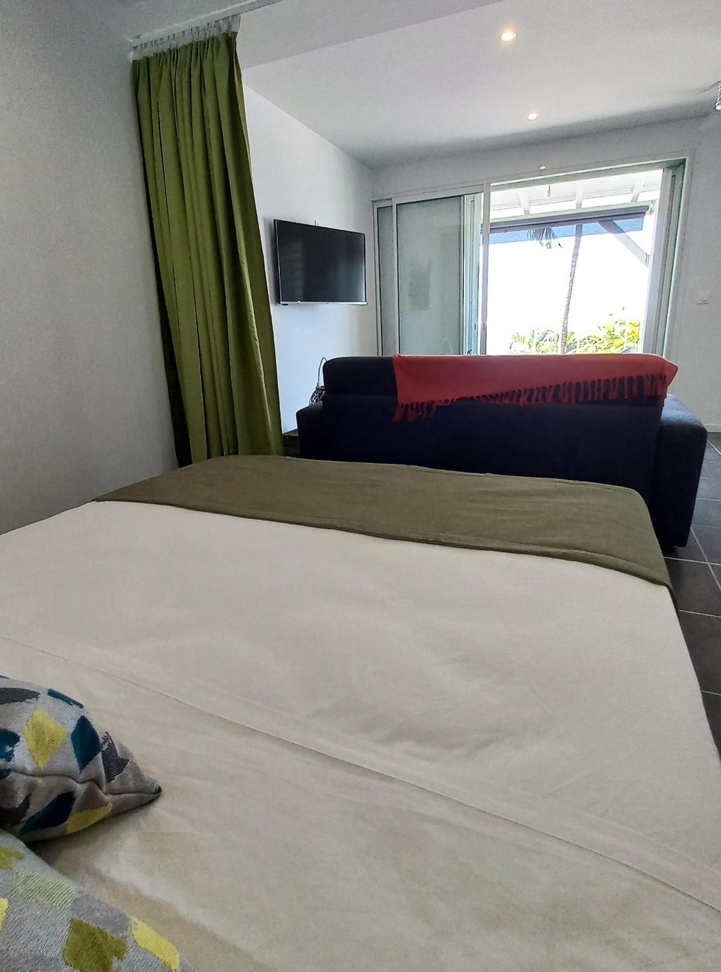 Logements Vue Mer Acces Piscine En Guadeloupe Буйянт Екстериор снимка